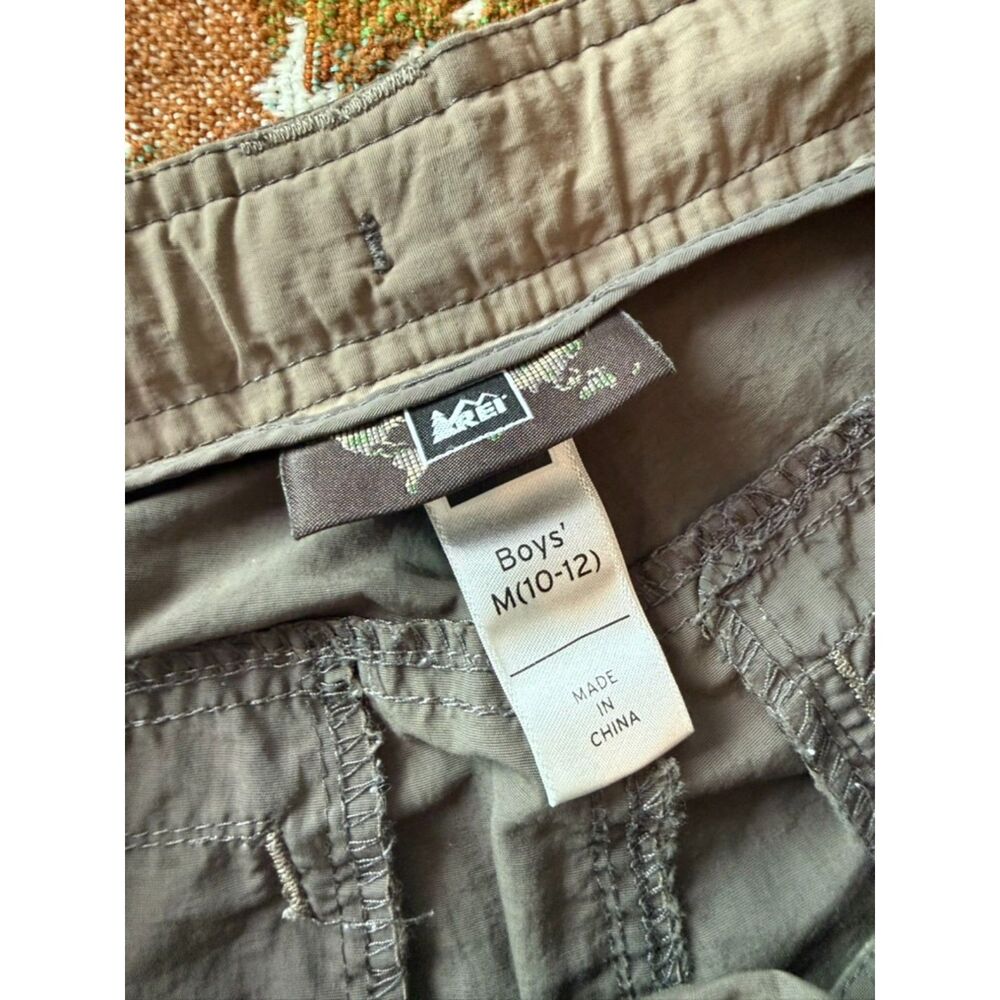REI Co-op Boys M 10-12  Nylon Hiking Cargo Shorts Adjustable Waist
